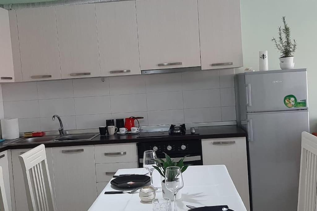 Gold Key Apartments, Durres Beach מראה חיצוני תמונה